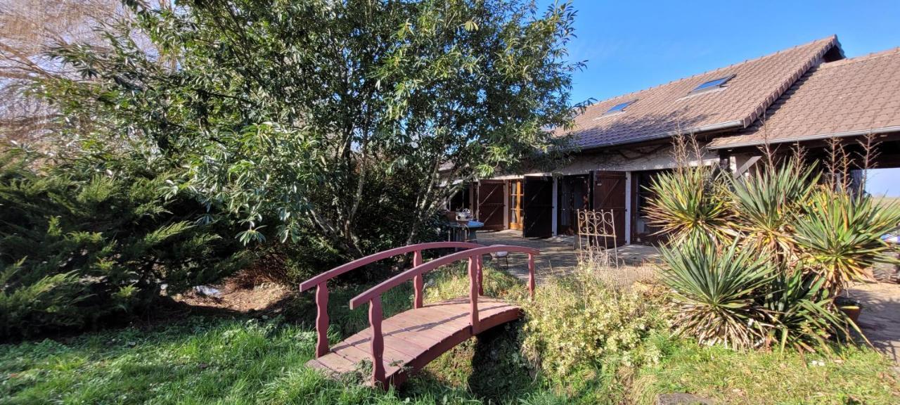 Les Grands Bois Villa Saint-Epain Exterior photo